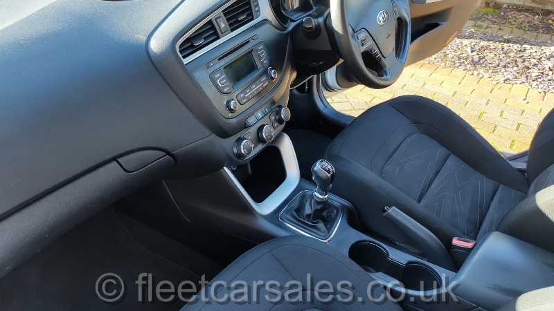 kia ceed seating