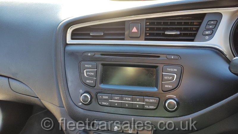kia ceed stereo