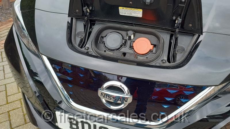 nissan leaf black dual charge