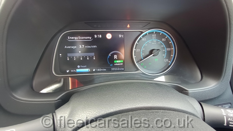 nissan leaf 2019 battery mpg