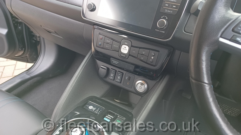 nissan leaf 2019 heated front seats