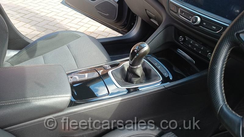 vauxhall insignia 2.0d sri vx line