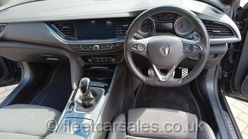 vauxhall insignia 2.0d sri vx line sports seats