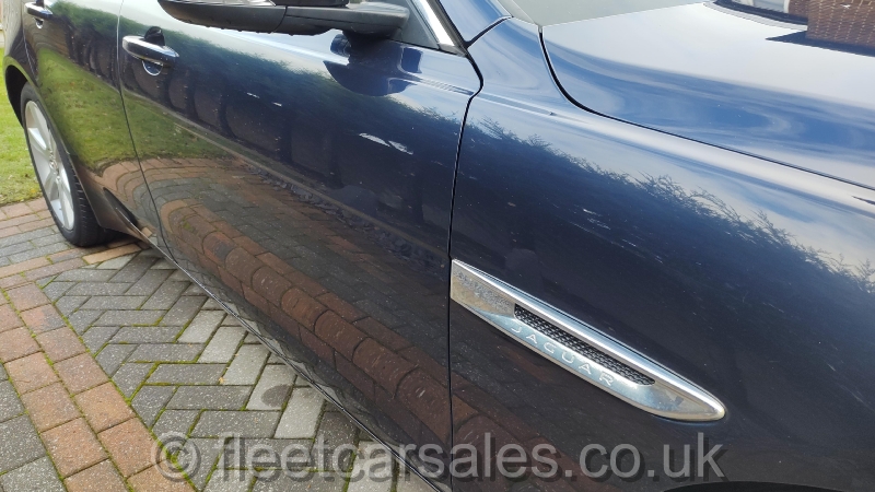 jaguar xe portfolio offside