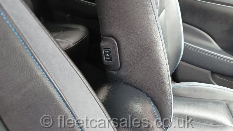 leaf tekna heated leather rear seats