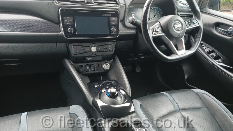 nissan leaf tekna leather seat