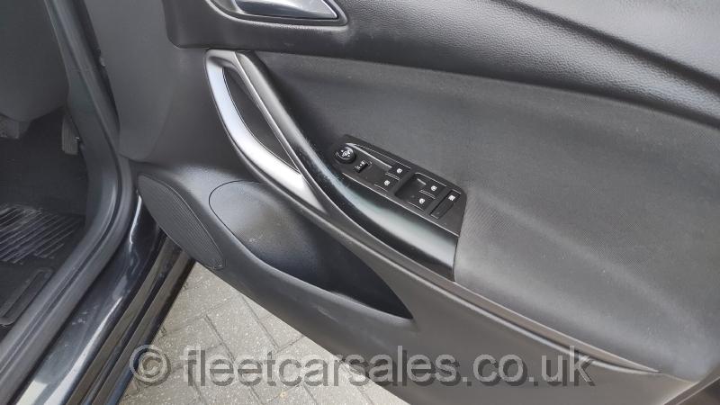 astra 2016 electric windows