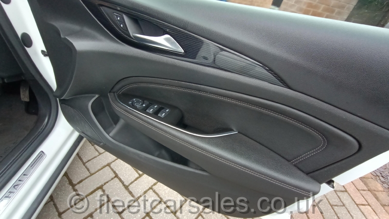 insignia elite electric windows