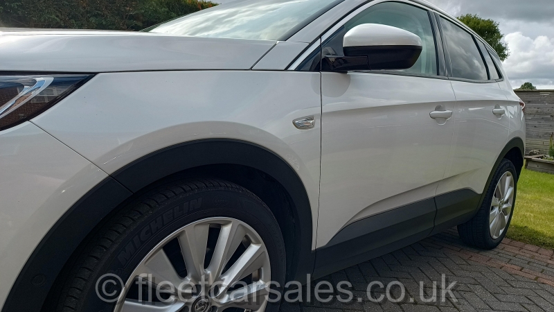 grandland x for sale pearl white