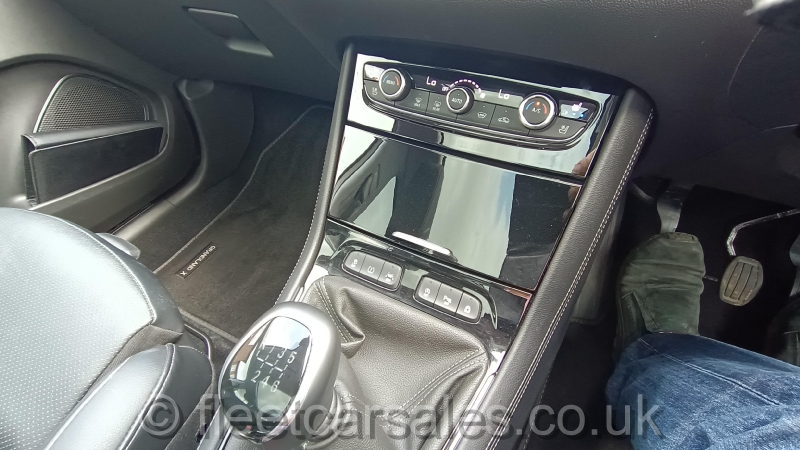 grandland x elite cooled seats