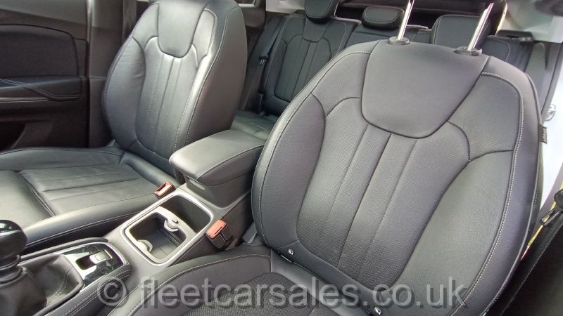 grandland x elite interior leather seats