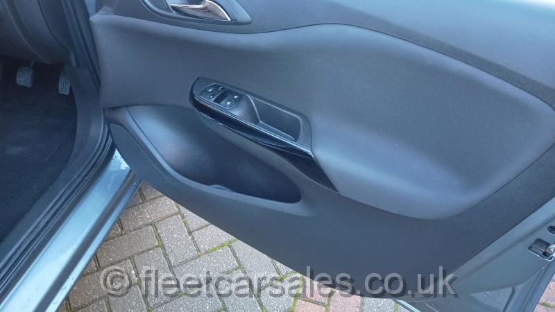 corsa sri 2019 electric windows