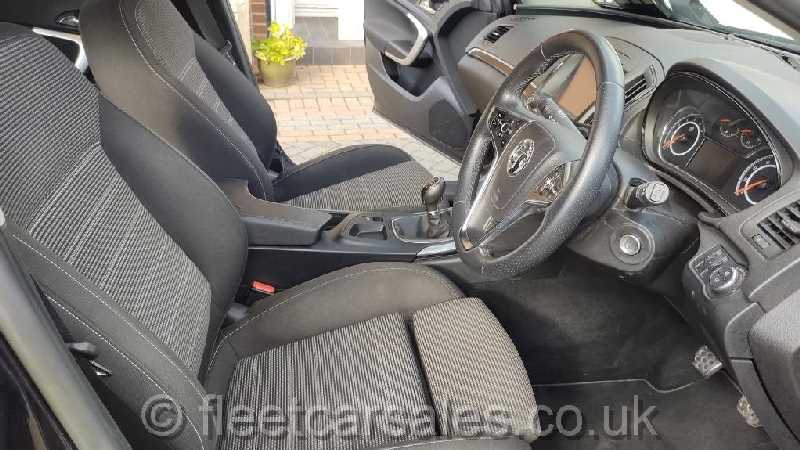 Vauxhall Insignia SRi CDTI 2.0 6 speed