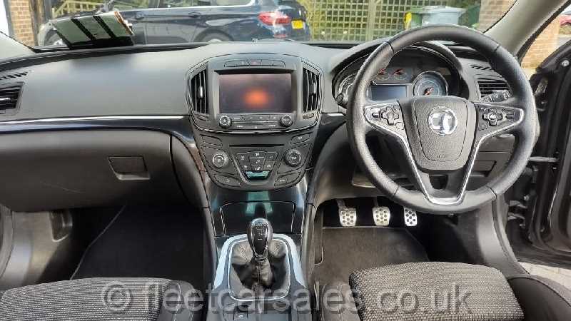 Vauxhall Insignia SRi CDTI 2.0 6 speed