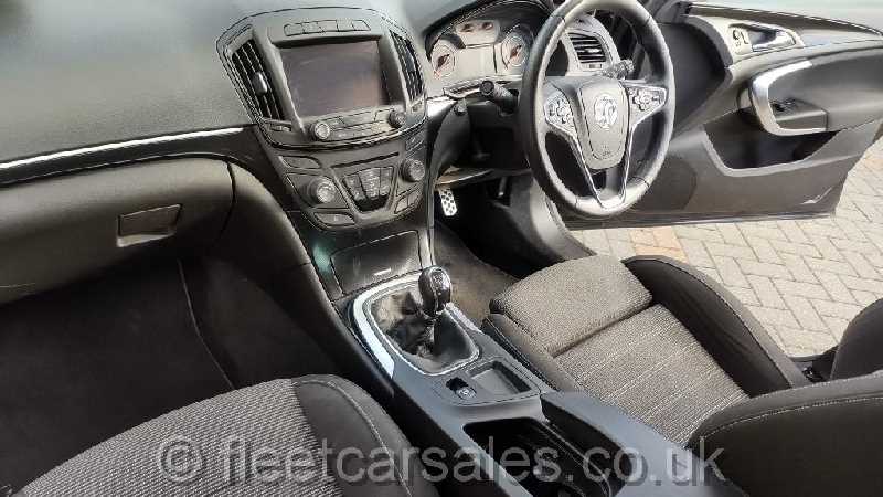 Vauxhall Insignia SRi CDTI 2.0 6 speed