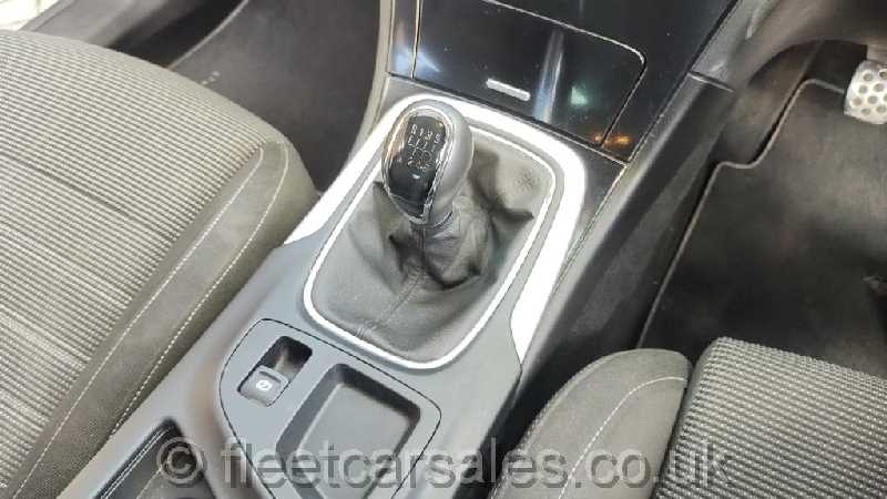 Vauxhall Insignia SRi CDTI 2.0 6 speed