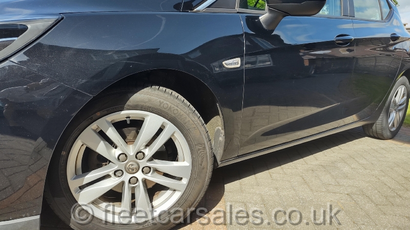 vauxhall astra design alloys