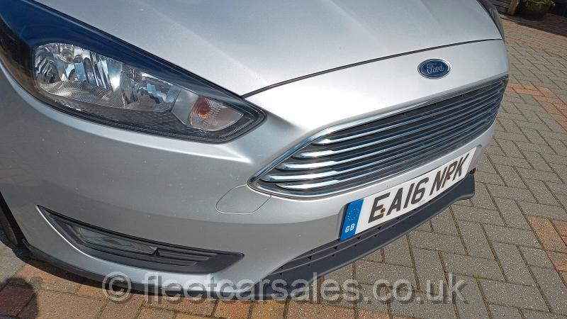 ford focus zetec moondust silver 2016