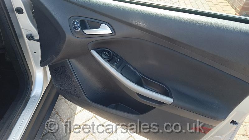 ford focus zetec door panel