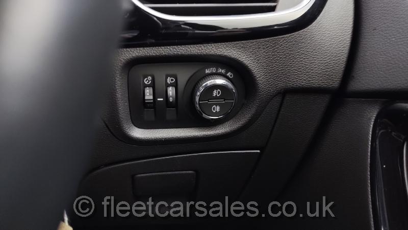 vauxhall astra elite auto headlights