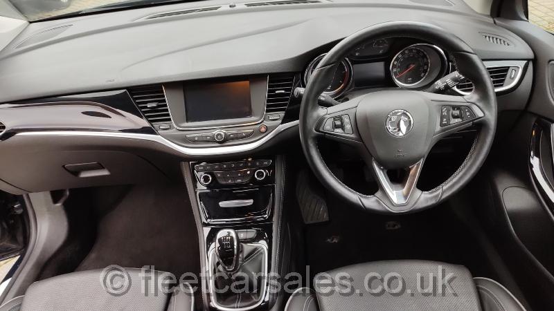 vauxhall astra elite cockpit