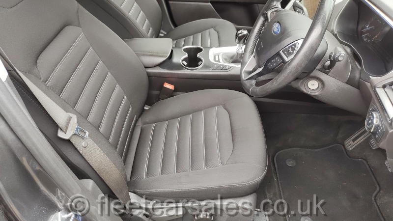 Ford Mondeo Zetec front seats