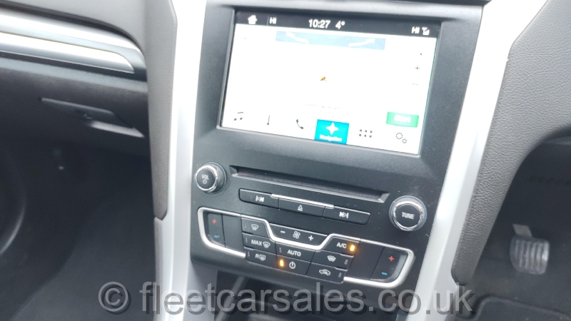 Ford Mondeo Zetec 1.5 TDCi sat nav