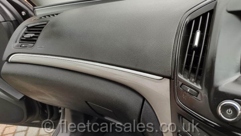 Vauxhall Insignia Touring 2.0 CDTi air bag