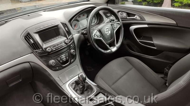 Vauxhall Insignia Touring front seats ucsstockport