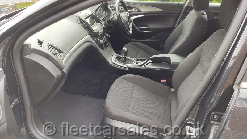 Vauxhall Insignia Touring 2.0 CDTi inside