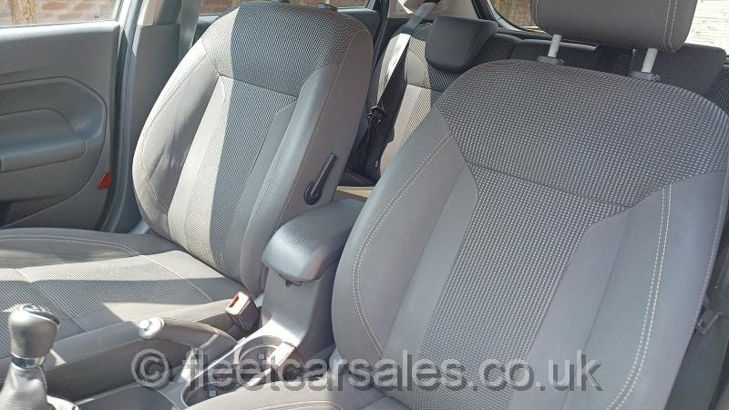 2017 fiesta titanium front seats