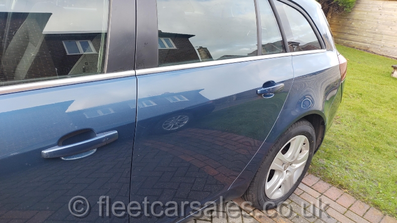 vauxhall insignia blue 170 bhp