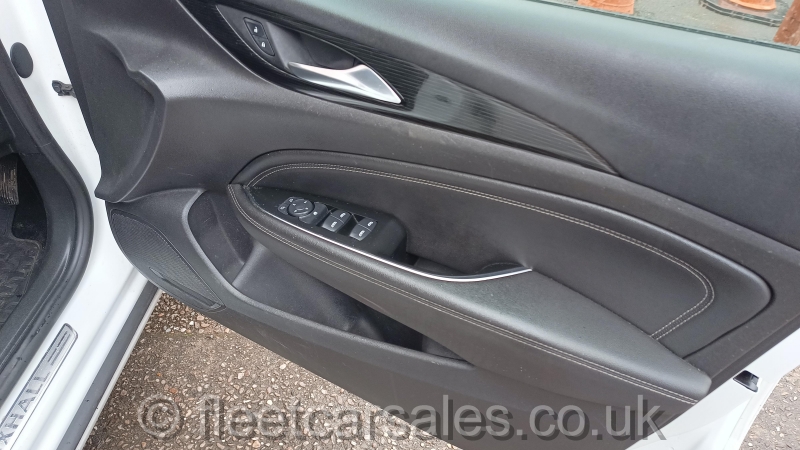 insignia 2018 tech line doorpanel