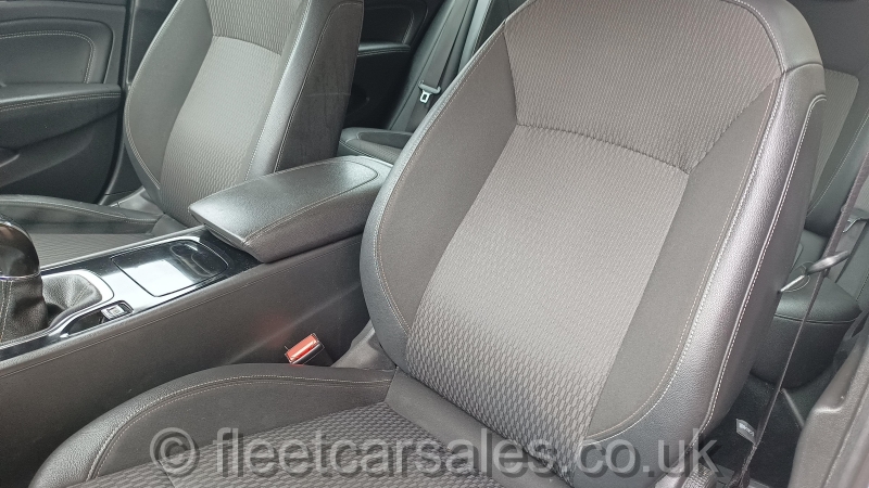 insignia 2018 tech line half leather