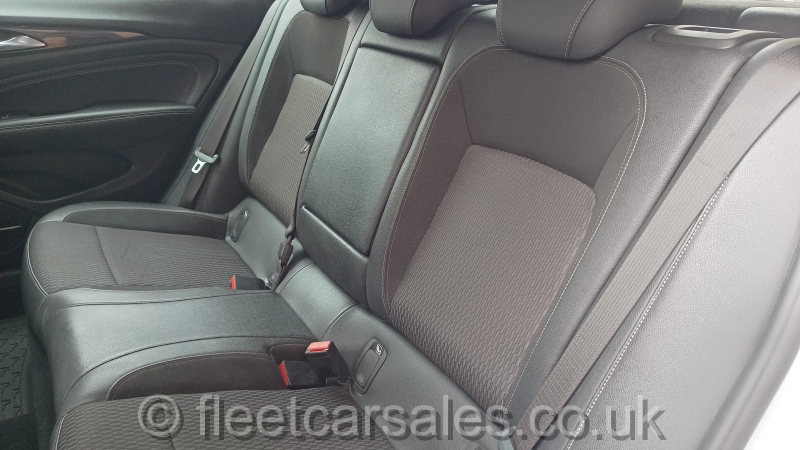 insignia 2018 tech line trim rear seat