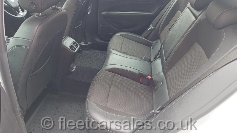 insignia 2018 tech line trim rear