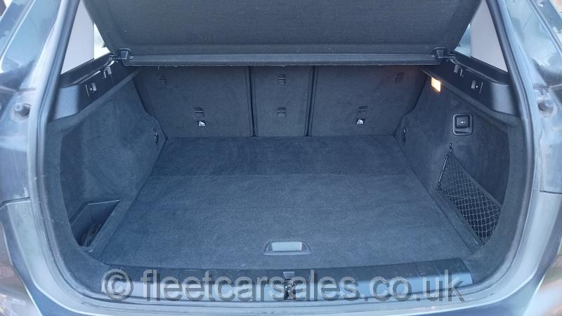 BMW X1 SE Sdrive 18d boot