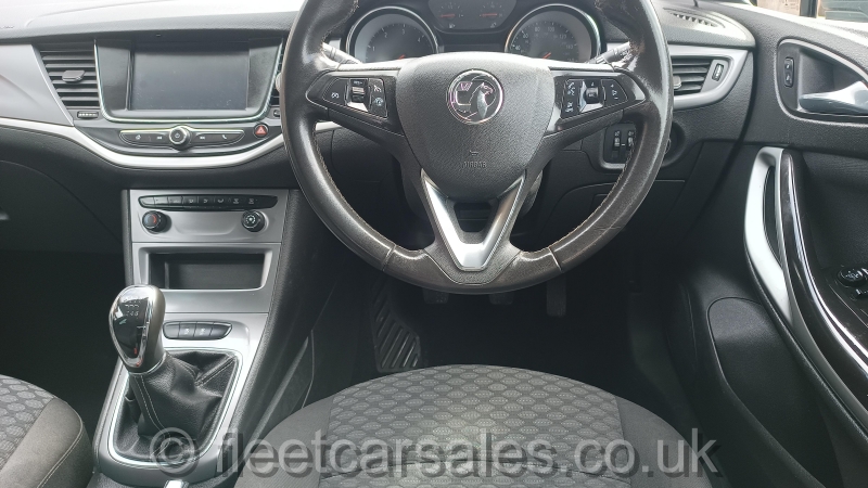 astra tech line 2018 interior cockpit