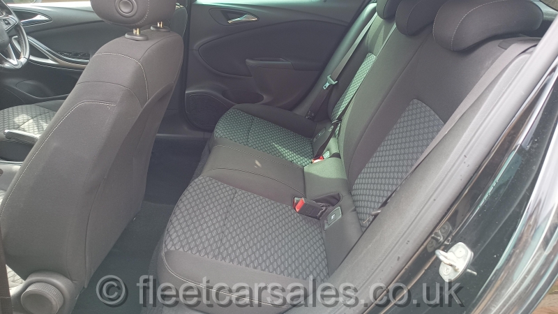 astra tech line 2018 interior rear seats