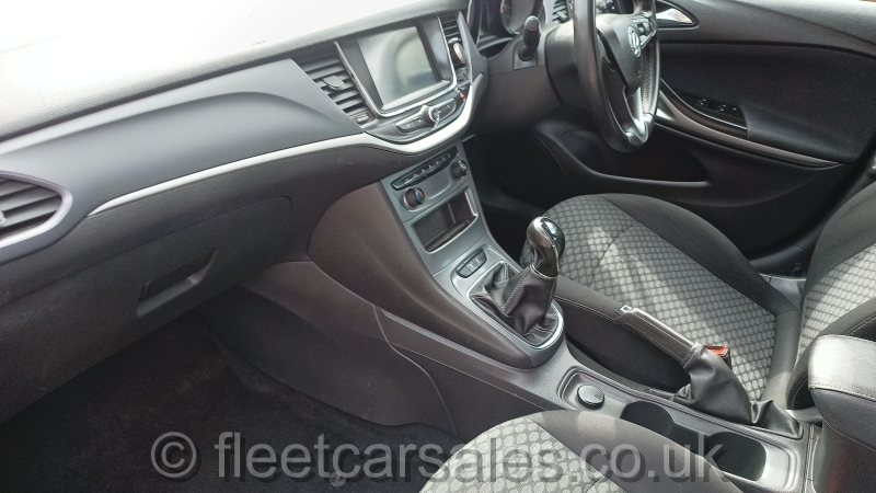 astra tech line 2018 interior seats