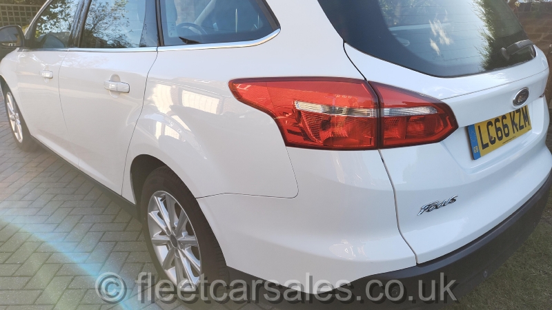 focus-titanium-estate-tailgate-white