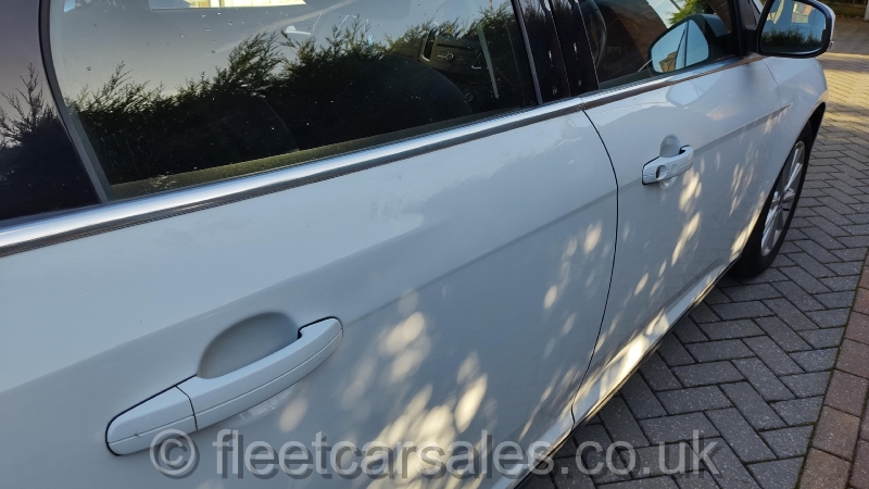 focus-titanium-estate-white