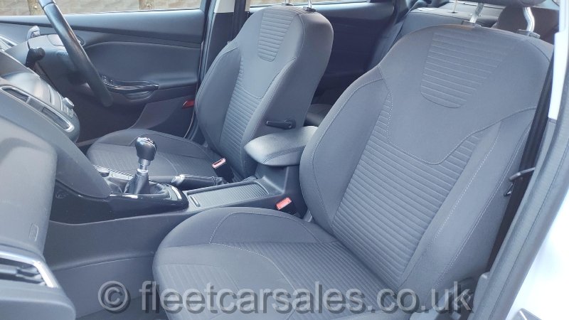 focus-titanium-cloth-seats