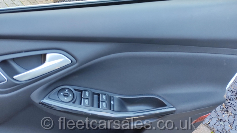 focus-titanium-electric-windows