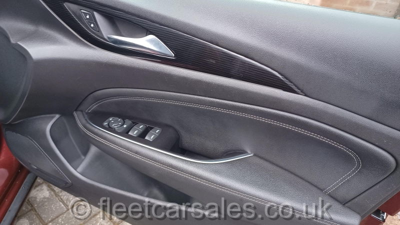 2018 insignia elite leather door panel
