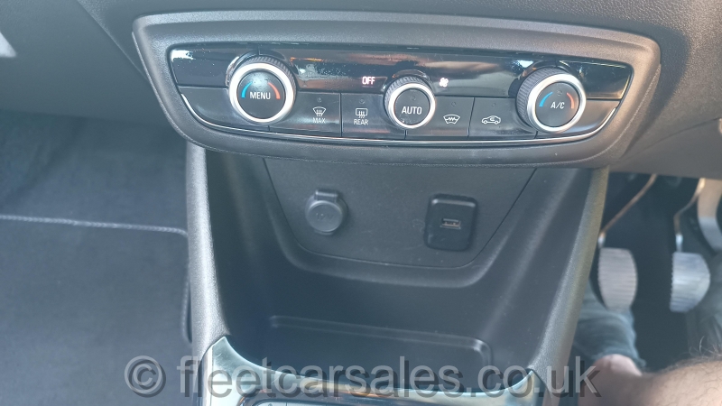 crossland x climate control