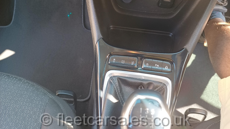 crossland x traction