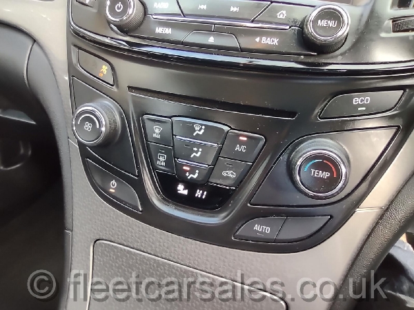 Vauxhall Insignia air conditioning