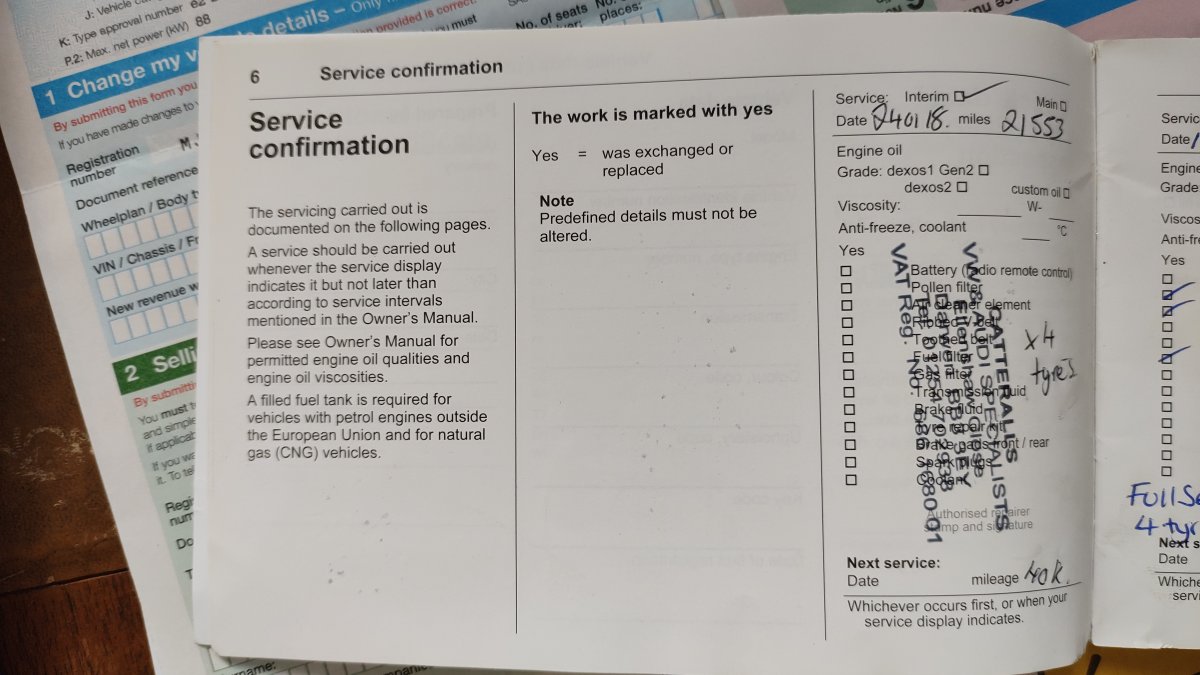 vauxhall insignia new shape estate service book