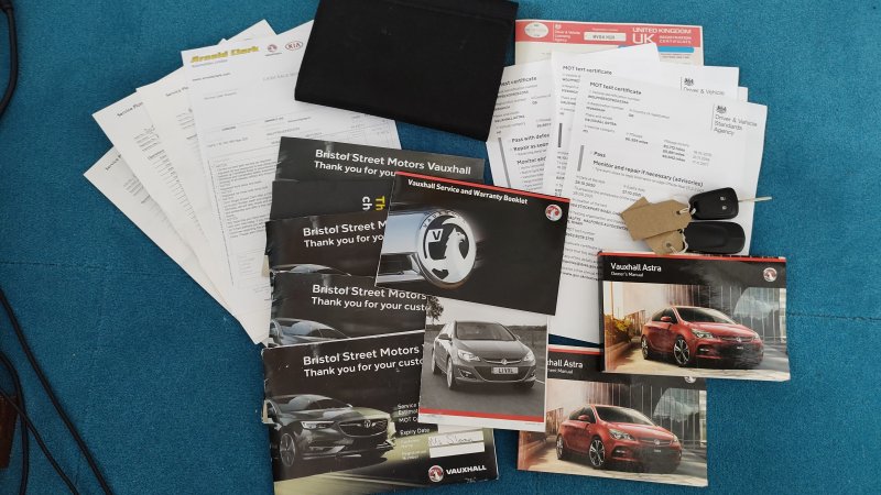 Vauxhall Astra SRI DTi 136 bhp 16V 5 door hatchback service documents